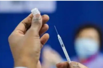 கொரோனா தடுப்பூசிக்கு பதிலாக ரேபிஸ் தடுப்பூசி : உ.பி.யில் அரங்கேறியகொடுமை!