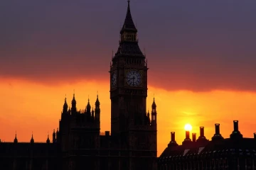 இங்கிலாந்து மக்களை மிரட்டும் மின்வெட்டு!