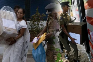 ஜனாதிபதி தேர்தலில் முறைகேடுகள் இடம்பெற்றுள்ளதாக குற்றச்சாட்டு