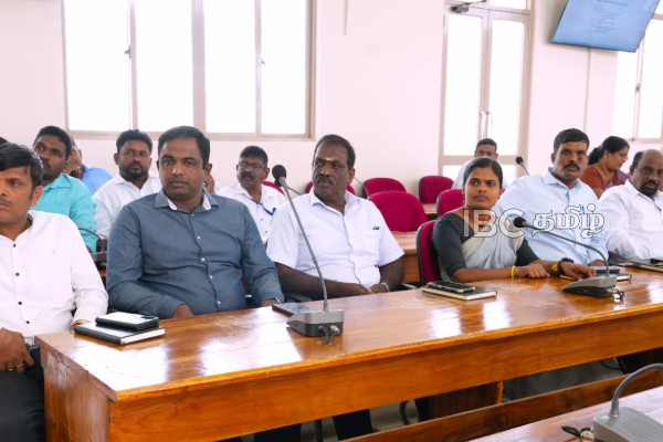 பேரிடரில் பணிகளைத் தாமதப்படுத்தியது வெட்கக்கேடானது! வேதநாயகன் ஆதங்கம் | It S A Shame That The Work Was Delayed