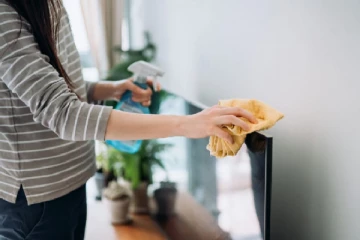 නිවස ඇතුලත ඇති දුර්ගන්ධය ඉවත් කල හැකි ක්‍රම 5ක් මෙන්න...