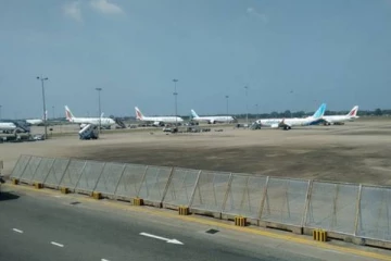 இலங்கை விமான நிலையங்களில் திடீரென குவிக்கப்பட்டுள்ள படையினர்!