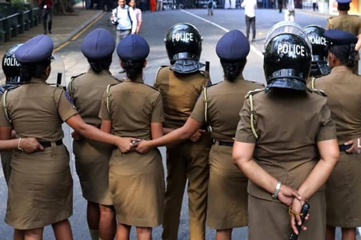 பிரபல பெண் பொலிஸ் அதிகாரி மோசடி வருமானத்தில் கார் கொள்வனவு! விசாரணைகள் ஆரம்பம் | Prominent Female Police Officer Involved In Fraud பிரபல பெண் பொலிஸ் அதிகாரி மோசடி வருமானத்தில் கார் கொள்வனவு! விசாரணைகள் ஆரம்பம் | Prominent Female Police Officer Involved In Fraud