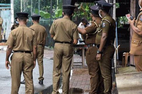 எல்பிட்டிய பகுதியில் பகீர் சம்பவம்... ஒருவர் உயிரிழப்பு... பெண் உட்பட 3 பேர் வைத்தியசாலையில்! | Shooting At Pitigala Elpitiya One Kill 3 Injured