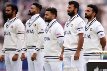 கருப்பு பட்டை அணிந்து விளையாடும் இந்திய வீரர்கள்! காரணம் என்ன?