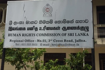 யாழில் மின்சாரசபை பொறியியலாளரின் அடவாடி;  மனித உரிமை ஆணைக்குழுவில்  புகார்