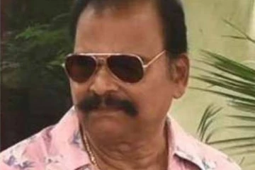 3 திருமணம் செய்த நீ பேசலாமா? பலான நிகழ்ச்சி மூலம் பிரபலமான நடிகையை வெளுத்து வாங்கிய பயில்வான்