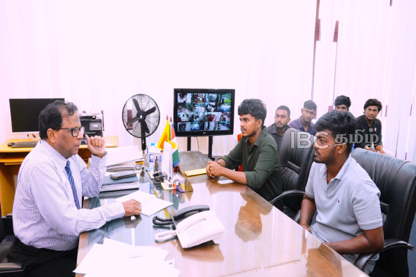 பேருந்துடன் வெள்ளத்தில் சிக்கிய பல்கலை மாணவர்களின் நன்றிக்கடன் | Uni Students Gratitude Caught Flood With Their Bus பேருந்துடன் வெள்ளத்தில் சிக்கிய பல்கலை மாணவர்களின் நன்றிக்கடன் | Uni Students Gratitude Caught Flood With Their Bus