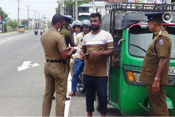 மட்டக்களப்பில் அரசியல் முக்கியஸ்தர்களின் அலுவலகங்களுக்கு பலத்த பாதுகாப்பு (படங்கள்) | Heavy Security Office Political Figures Batticaloa