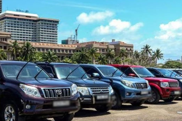அரச நிறுவனங்களுக்கு 2000 கெப்ரக வாகனங்கள் | 2000 Vehicles Allocated To Govt Institutions