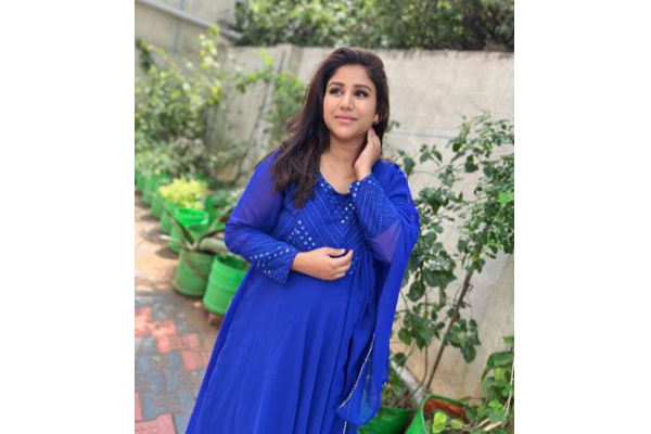 மீண்டும் சீரியல்களில் நடிக்கப்போவது எப்போது?- ரசிகரின் கேள்விக்கு நடிகை ஆல்யா மானசா பதில் | Alya Manasa About Re Entry In Serials