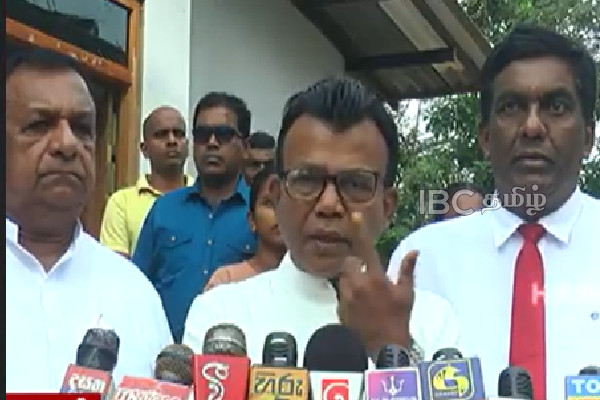 பிழை திருத்தம் செய்யப்படாத புத்தகம் குறித்து விமர்சனம் : npp எம்.பி கவலை | Book That Has Not Been Proofread Npp M P பிழை திருத்தம் செய்யப்படாத புத்தகம் குறித்து விமர்சனம் : npp எம்.பி கவலை | Book That Has Not Been Proofread Npp M P