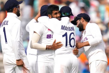 உலகின் நம்பர் 1 பந்துவீச்சாளர் இவர் தான் - இந்திய வீரரை புகழ்ந்து தள்ளிய பிரபலம்