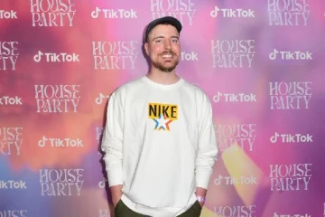 ஆயிரம் பேர்கள் வாழ்க்கையில் ஒளியேற்றிய யூடியூப் பிரபலம்: குவியும் பாராட்டு