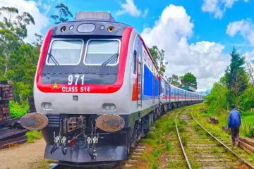 மண்சரிவு காரணமாக தடைப்பட்டிருந்த தொடருந்து சேவை வழமைக்கு திரும்பியது