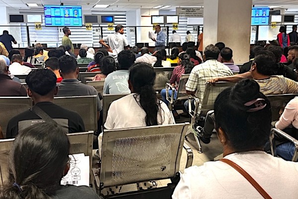 கடவுச்சீட்டு அலுவலகத்தில் ஏற்பட்ட திடீர் சிக்கல்.. பொதுமக்களுக்கு வெளியான முக்கிய அறிவுறுத்தல் | Notice Issued To Passport Applicants Telephone Num