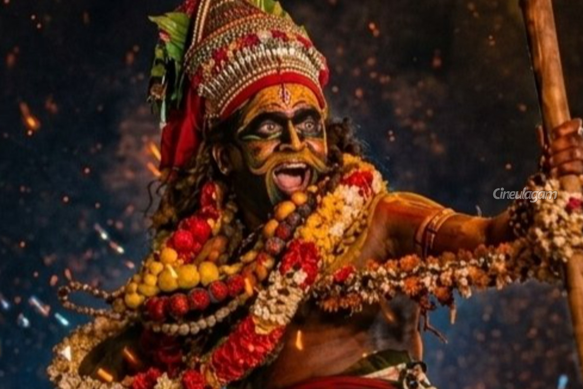 கருப்பு பார்த்து தியேட்டரில் சாமி ஆடும் நபர்கள்.. சூர்யா வைத்த வேண்டுகோள் | Suriya Request To Fans Watching Karuppu