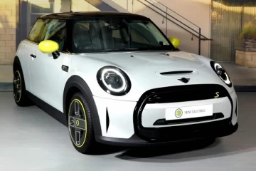 BMW-வின் புதிய EV: Electric Mini Countryman அறிமுகம்., விலை என்ன?