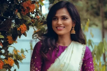 வருங்கால கணவருடன் கட்டிப்பிடித்து ரொமான்ஸ் - வீடியோ வெளியிட்ட ரம்யா பாண்டியன்