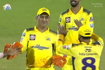 தோனியின் நேர்மை இதுதான்... இணையத்தில் புகழ்ந்து தள்ளும் ரசிகர்கள்!