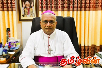 ஆடம்பரங்களை தவிர்த்துக் கொண்டு இயேசுவின் உடன் இருப்பை நாங்கள் உணர்ந்து கொள்வோம் - மன்னார் மறைமாவட்ட ஆயர்