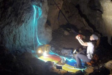 දින 500ක් ගුහාවක ජීවත් වූ ක්‍රීඩිකාව