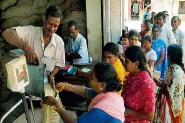 மக்களே சூப்பர் நியூஸ்.. வெறும் 199 ரூபாய்க்கு 14 மளிகை பொருட்கள் - மிஸ் பண்ணிடாதீங்க!