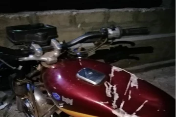 யாழ். புத்தூரில் வாள்வெட்டுக்குழு அட்டகாசம்