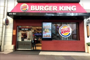 27 வருடங்களாக ஒரு நாள் கூட விடுமுறை எடுக்காத நபருக்கு கிடைத்த சர்ப்ரைஸ்!