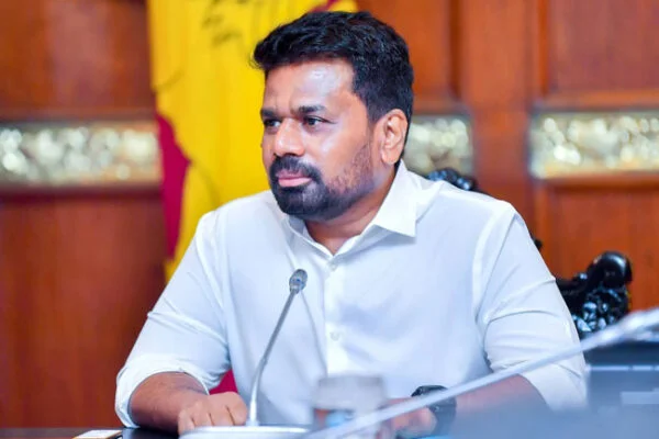 இந்திய விஜயத்தை முடித்து நாடு திரும்பினார் ஜனாதிபதி அநுர குமார | Anura Returned After Completing His India Visit