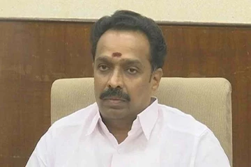 போலீஸ் கிடுக்கிப்பிடியில் எம்.ஆர் விஜயபாஸ்கர் - 2-வது நாளாக தொடரும் விசாரணை