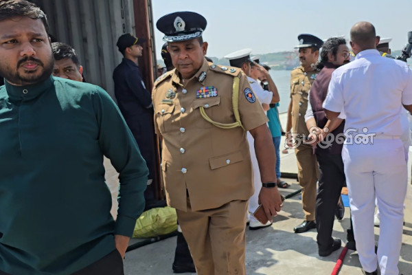 திருகோணமலைக்கு இந்திய கடற்படை கப்பல் | Indian Navy Ship Arrives In Trinco Relief Supplies