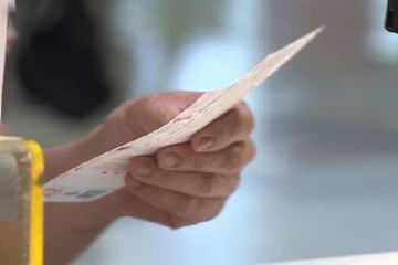 கனடாவில் 35 மில்லியன் டொலர் பரிசு வென்ற அதிர்ஷ்டசாலி யார்?