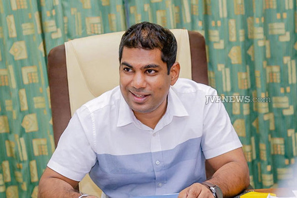 மற்றுமொரு கப்பல் இலங்கைக்கு  வருகை! | Lubricant Reaching Sri Lanka