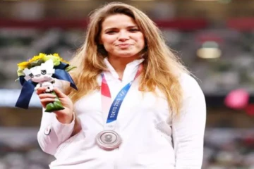 இதய நோயால் அவதியுற்ற குழந்தை - பதக்கத்தை ஏலம் விட்ட வீராங்கனை