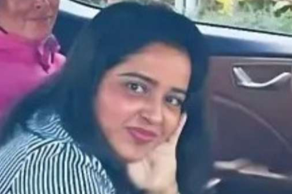 இஷாரா செவ்வந்தி யாழ்ப்பாணத்திலும் பதுங்கியிருந்தார்; விசாரணையில் தகவல்! | Ishara Sewwandi Was Also Hiding In Jaffna