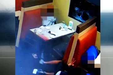 குடும்பத்துடன் ஹொட்டலுக்கு சென்றவர் மீது கொலைவெறி தாக்குதல்: பதற வைக்கும் சம்பவம்