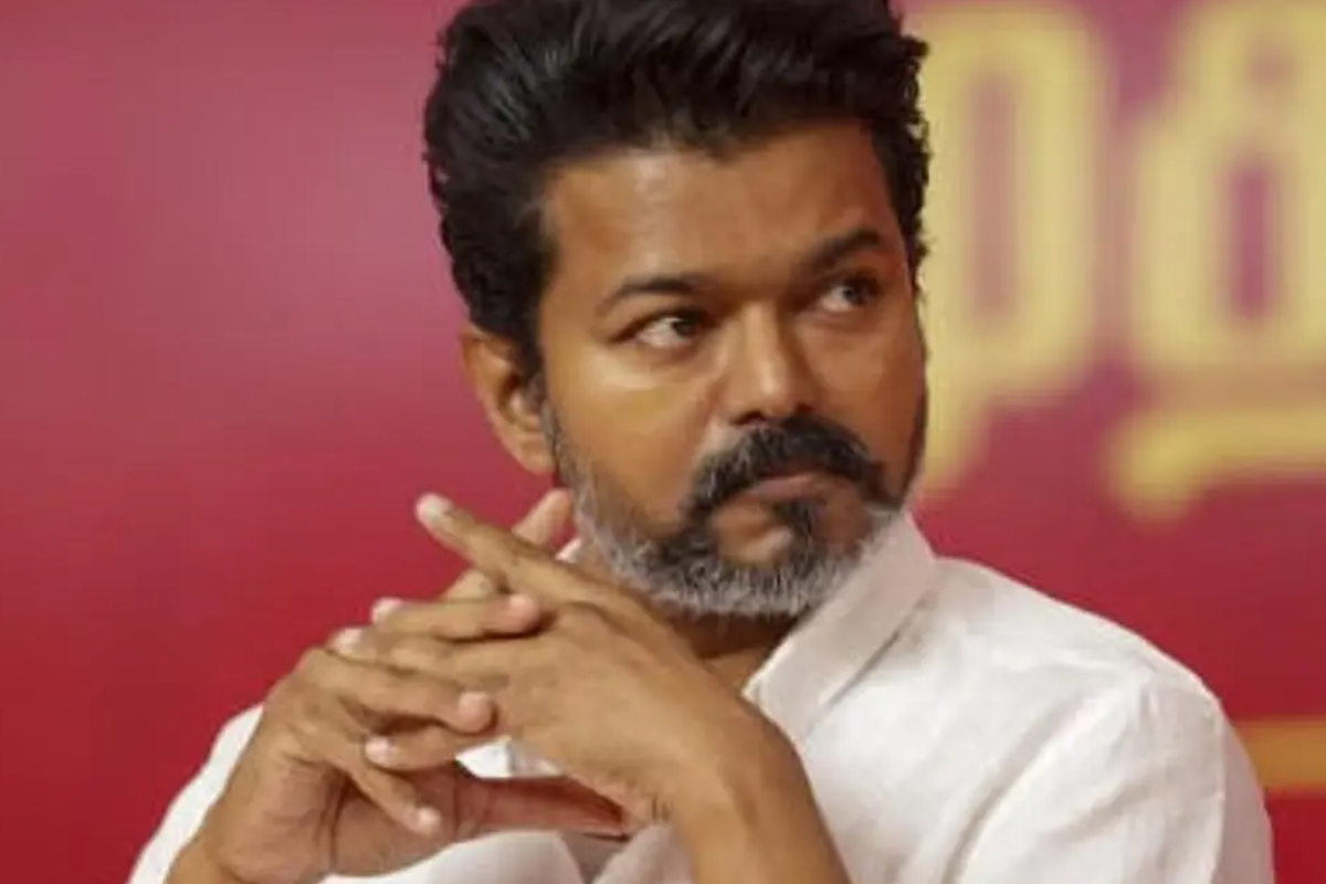 விஜய்யின் ஆட்சிக்கு ஏழாம்பொருத்தமாக மாறியுள்ள அர்லேகர் | Arlekar Who Obstructed Vijay Rule விஜய்யின் ஆட்சிக்கு ஏழாம்பொருத்தமாக மாறியுள்ள அர்லேகர் | Arlekar Who Obstructed Vijay Rule
