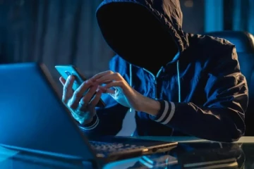 கனடாவில் இருந்து பல லட்சம் பணத்தை அனுப்பியதாக கூறிய நபர்! ஏமாந்து போன முதியவர்.. எச்சரிக்கை செய்தி