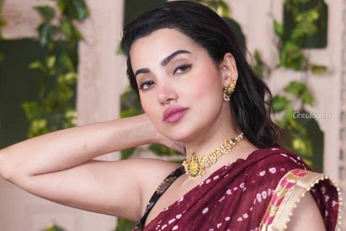 27 வயதில் தூக்கத்திலேயே உயிரிழந்த பிரபல இளம் நடிகை... ரசிகர்கள் ஷாக் | Actress Ananya Raj Dies At 27 In Sleep 27 வயதில் தூக்கத்திலேயே உயிரிழந்த பிரபல இளம் நடிகை... ரசிகர்கள் ஷாக் | Actress Ananya Raj Dies At 27 In Sleep