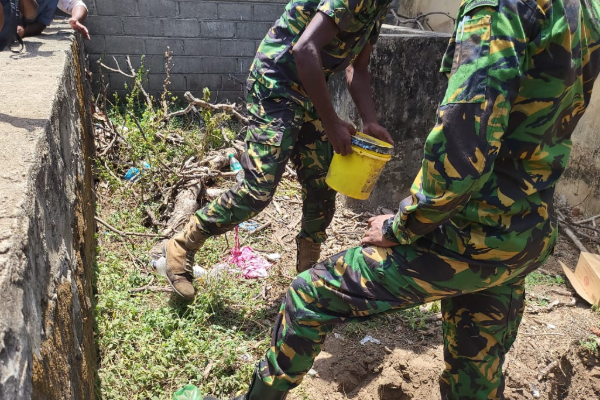 மட்டக்களப்பில் பரபரப்பு; பாடசாலை காணியில் கைக் குண்டுகள் | Hand Grenades Found On Eravur School Grounds