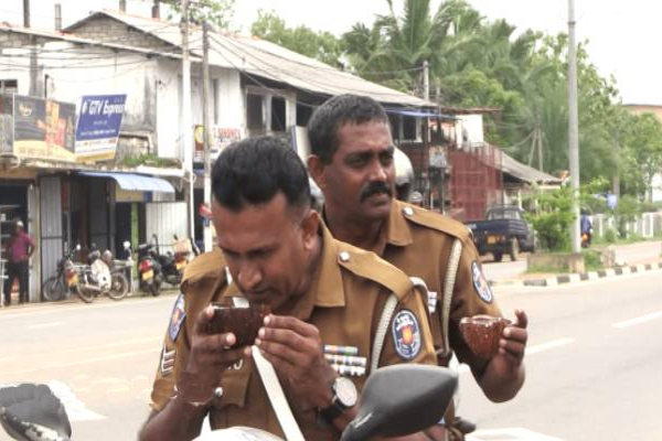 முள்ளிவாய்க்கால் கஞ்சியை அருந்திய கிளிநொச்சி பொலிஸாருக்கு நேர்ந்த நிலை! | Police Trouble For Drinking Mullivaikal Kanji
