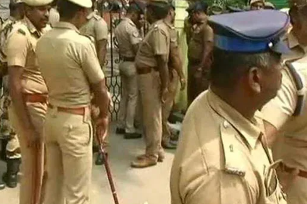 விஷம் குடித்த நிலையில் காப்பாற்ற வந்த தம்பியை வெட்டிக்கொன்ற அண்ணன் | Brother Drinks Poison Then Kills Younger Sibling