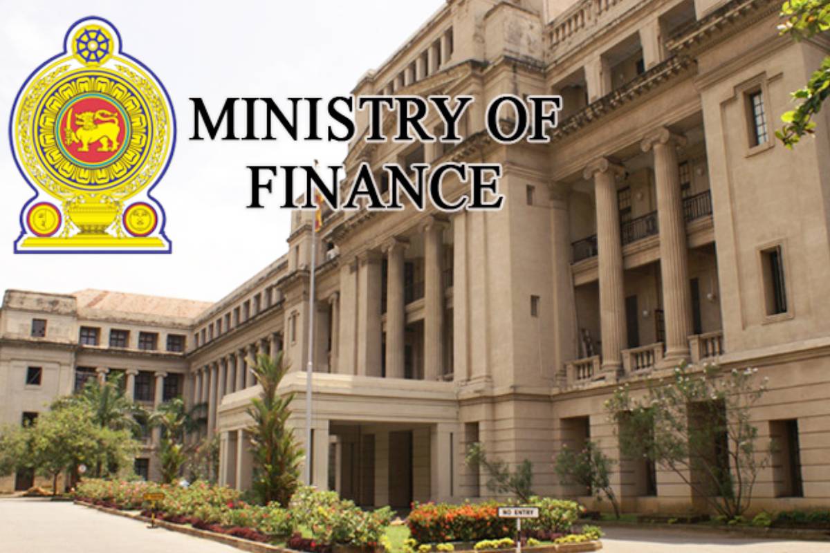 நவீனமயமாகும் மோட்டார் வாகன காப்பீட்டுச் சேவை! அறிமுகமாகும் புதிய அம்சம் | New Digital Motor Insurance Card Introduced In Sl