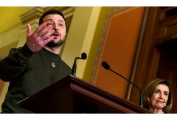 உக்ரைனின் கூட்டுப் படைகளின் தளபதி திடீர் பதவி நீக்கம் - அதிபர் ஜெலென்ஸ்கி அதிரடி...!