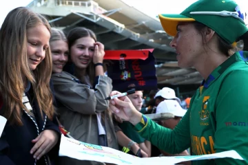 ஒவ்வொரு சிறுமி, சிறுவர்களும் பேட் மற்றும் பந்தை கையில் எடுக்க வேண்டும்! இதுதான் எங்கள் இலக்கு..உருக்கத்துடன் கூறிய கேப்டன்