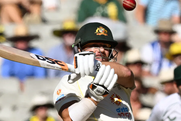 அதிர்ச்சியில் மும்பை அணி - வெளியேறினார் கிரீன் | X Ray Australia Ace Cameron Green Batted Finger