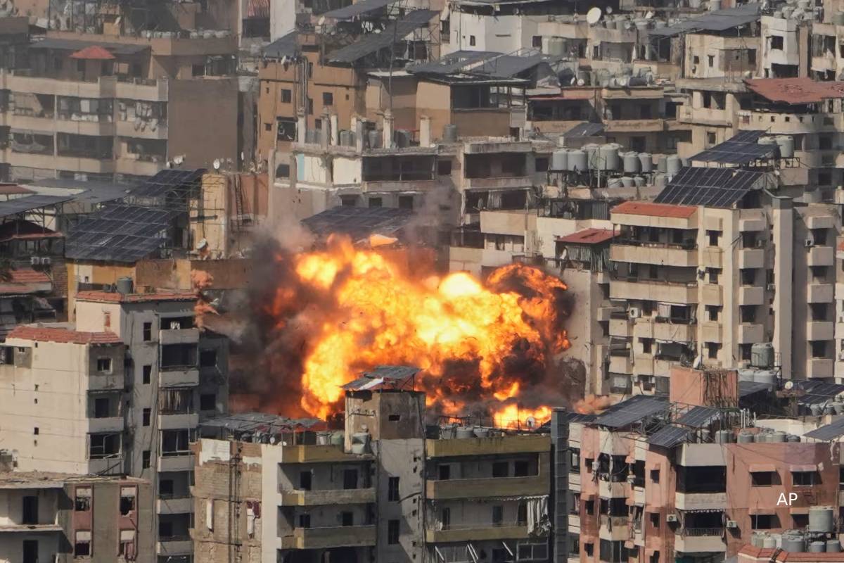 பற்றியெரியும் எண்ணெய் கப்பல்கள்... உலக நாடுகளுக்கு ஈரான் விடுத்த புதிய எச்சரிக்கை | Iran Tells World Get Ready For