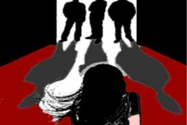 இளம்பெண்ணை மது அருந்த வைத்து கூட்டு பாலியல் வன்கொடுமை செய்த மாற்று திறனாளிகள்! - தமிழ்நாடு