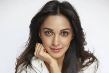 துளி கூட மேக்கப் இல்லாமல் இருக்கும் கியாரா அத்வானி! அவரா இது என கேட்கும் ரசிகர்கள்